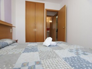 2 室のベッドルーム、ベッドシーツ