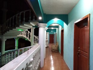 Bahagian dalam