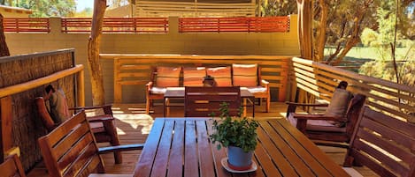 Family Apartment, 2 Bedrooms (Roble) | Terrace/patio