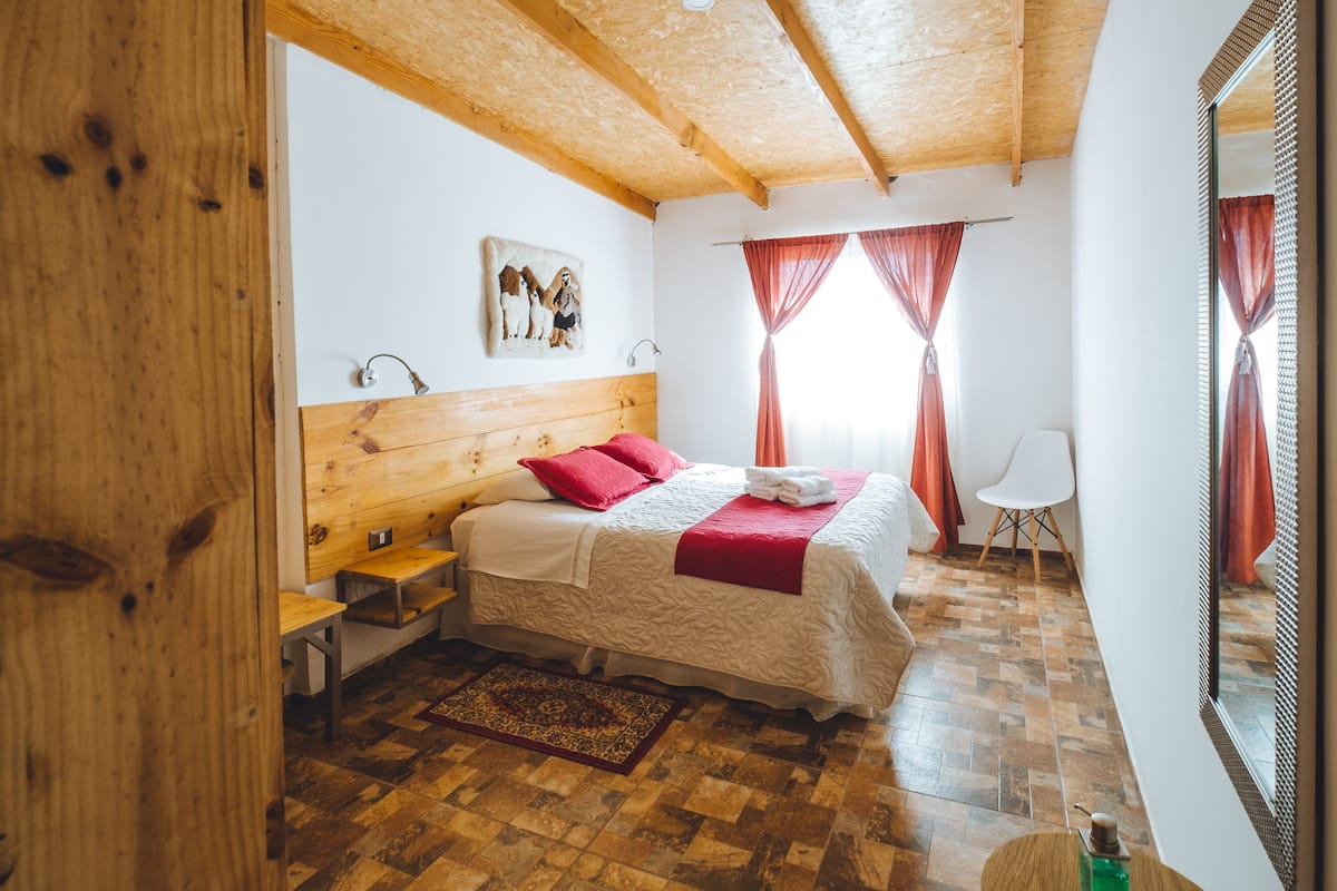 Comfort tweepersoonskamer (Nr. 3) | 2 slaapkamers, individueel gedecoreerd, individueel gemeubileerd