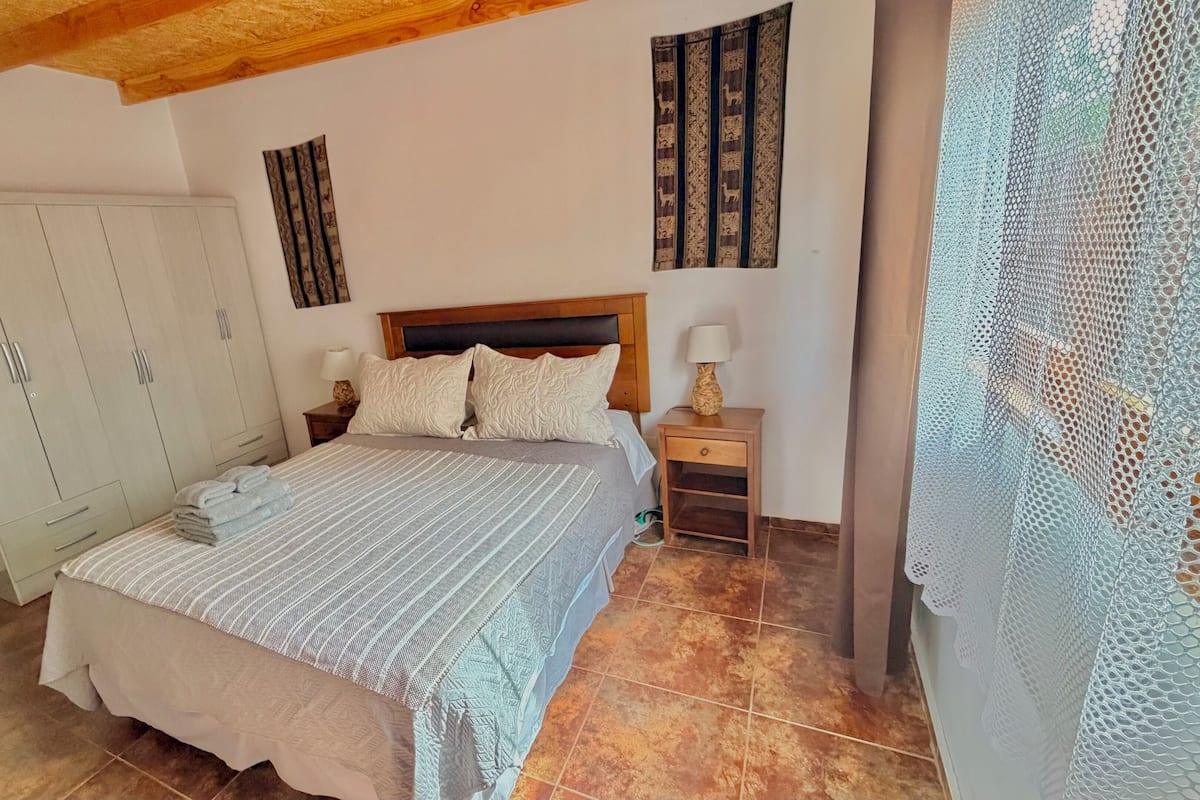 Family Apartment, 2 Bedrooms (Roble) | 2 bedrooms, individually decorated, individually furnished