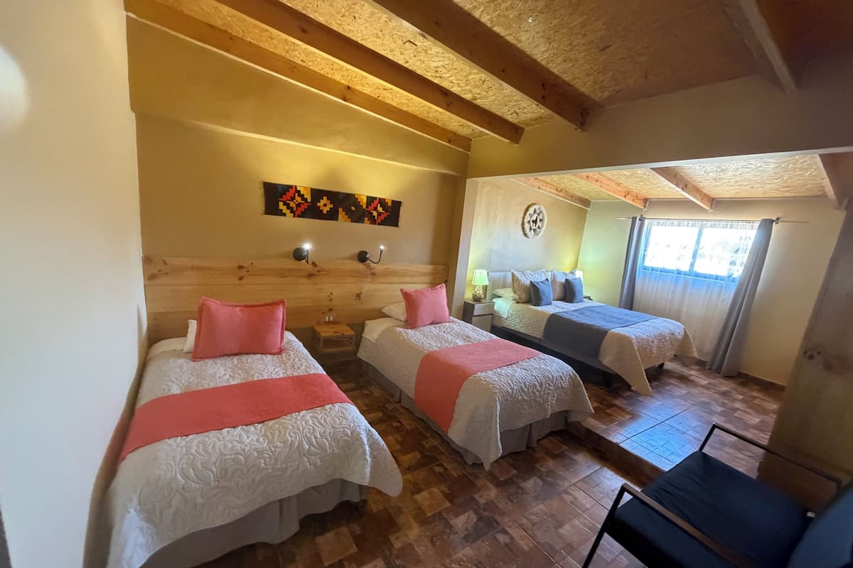 Kamar Twin Comfort, 1 kamar tidur, akses difabel, kamar mandi pribadi (Nr. 4) | Tirai kedap cahaya dan didekorasi berbeda-beda