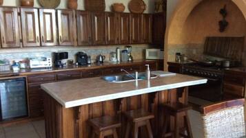 Microwave, coffee/tea maker, cookware/dishes/utensils