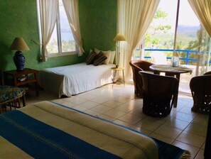 1 chambre, fer et planche à repasser, Wi-Fi, literie fournie
