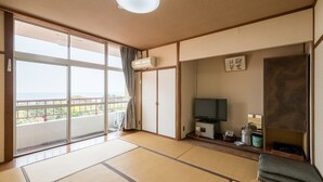 Tradisjonelt rom, røyk, delt bad (Japanese Style, 3 Guests) | Wi-fi (inkludert)