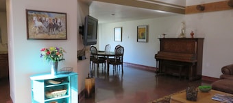 the Bunkhouse - just 5 minutes from downtown Manhattan