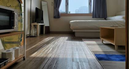 Modern Studio