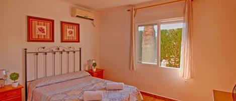 5 sovrum, strykjärn/strykbräda, resesäng och gratis wi-fi