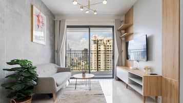 3 habitaciones, caja de seguridad en la habitación y escritorio