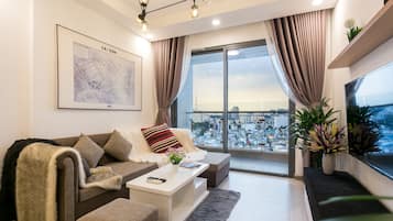 43-inch flat-screen TV with cable channels, TV, Netflix