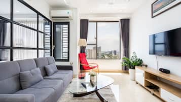 3 habitaciones, caja de seguridad en la habitación y escritorio