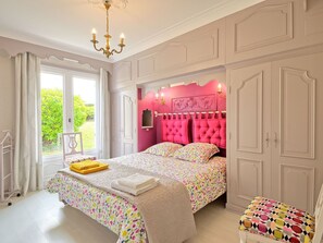 4 Schlafzimmer, Bügeleisen/Bügelbrett, Reisekinderbett, kostenloses WLAN