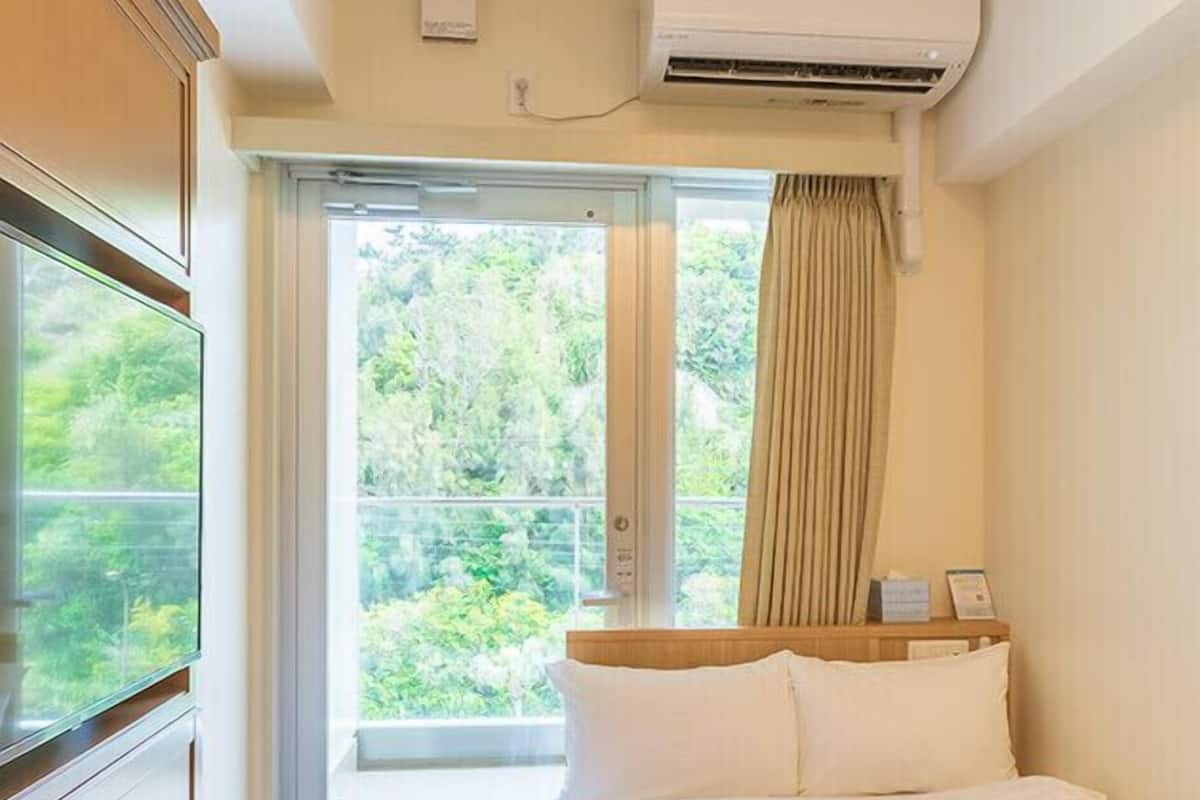 免费 WiFi、床单