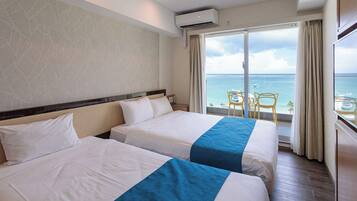 Top Floor Ocean view Twin Room | Free WiFi, bed sheets