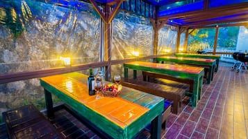 BBQ/picnic area