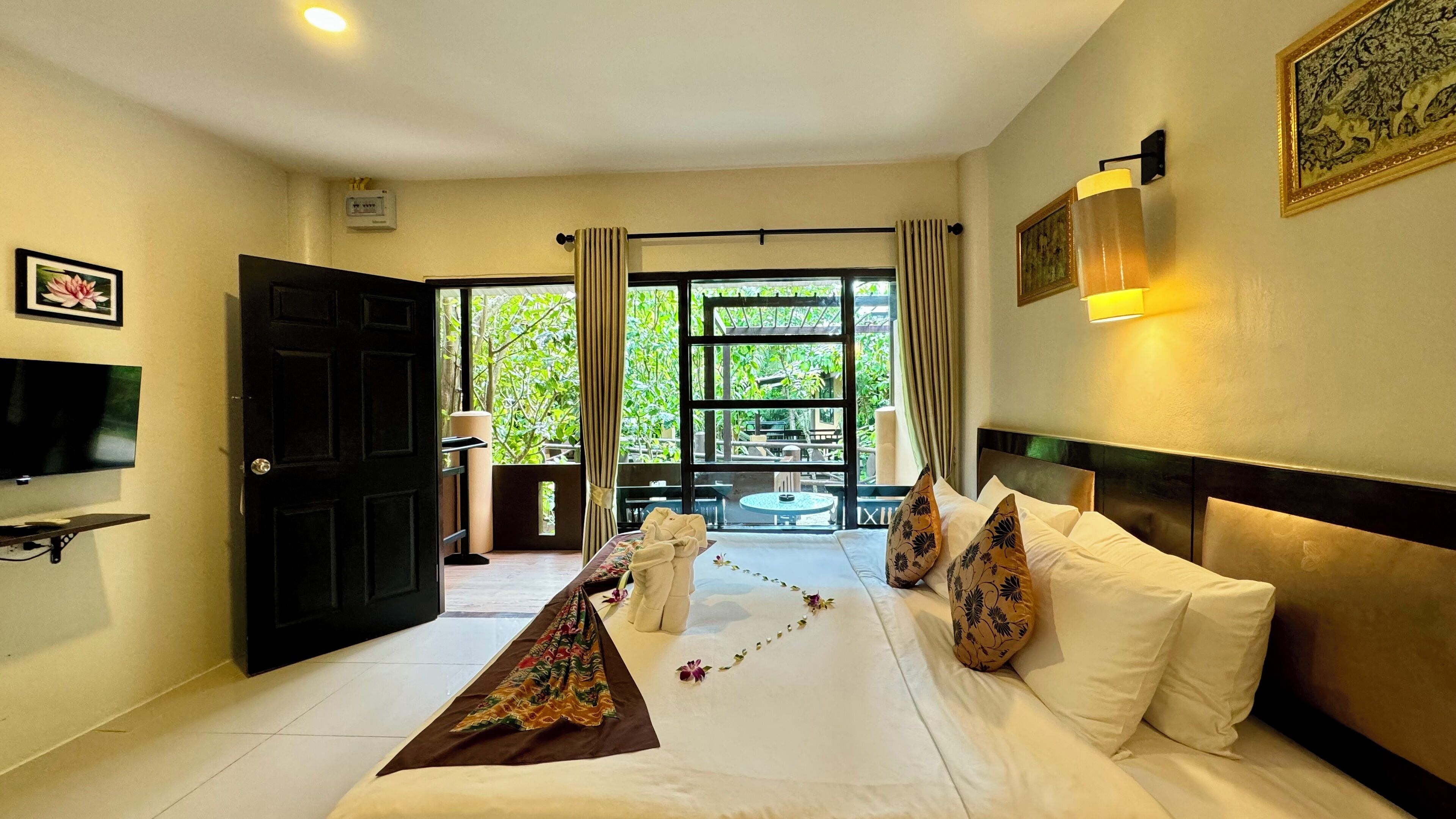 Superior Double or Twin Room | Premium bedding, minibar, in-room safe, soundproofing