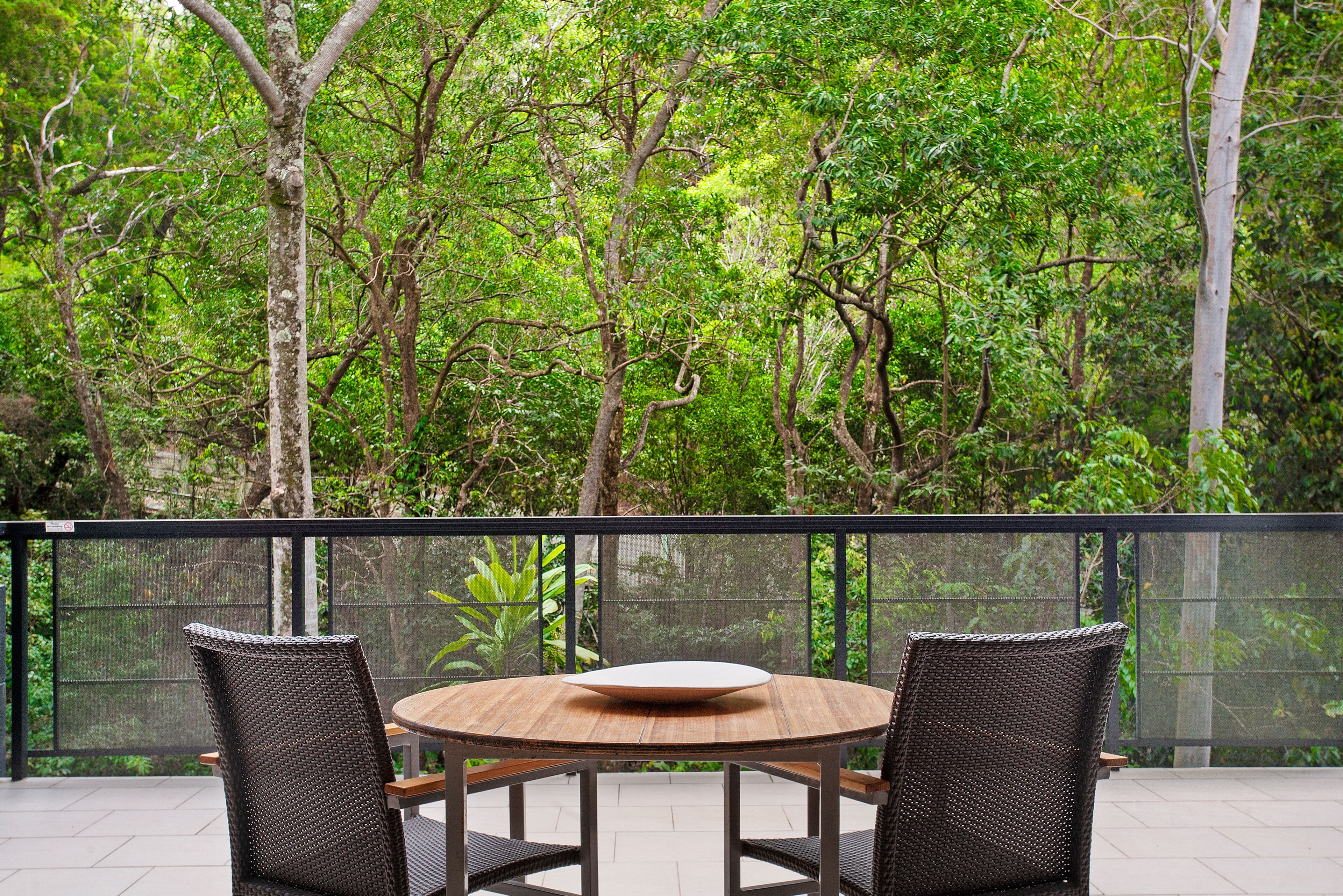 \"Sundeck Retreat\" - Private Luxury Near the Beach. — image 16