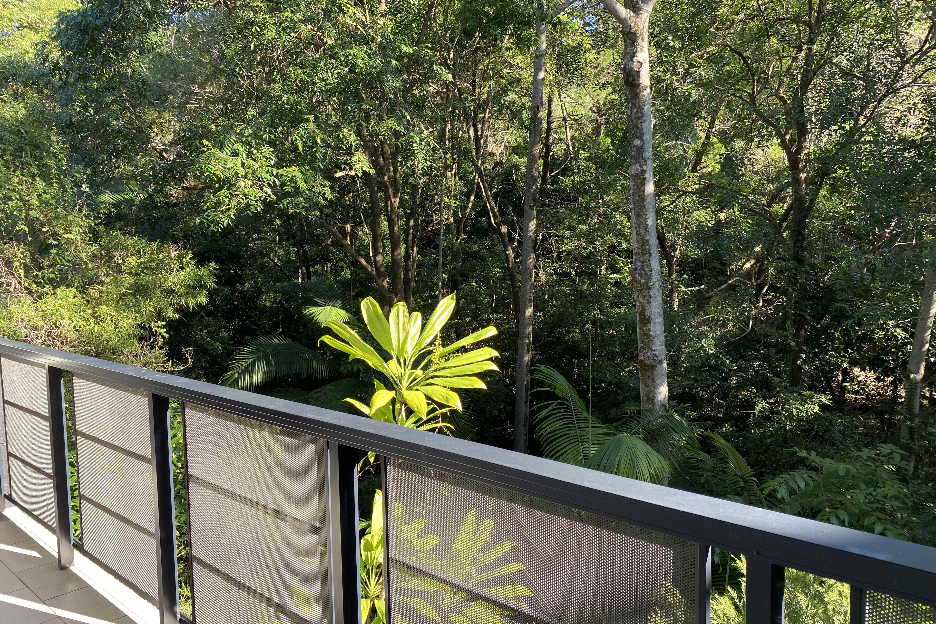 \"Sundeck Retreat\" - Private Luxury Near the Beach. — image 17