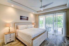 5 bedrooms, desk, iron/ironing board, free WiFi - King beds-NO Bunks, Private Pool, 2-car Garage (Siesta Key)