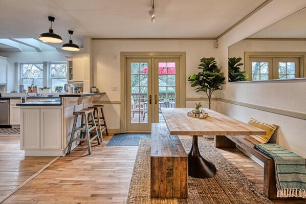 تناول الطعام