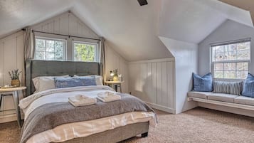 4 Schlafzimmer, Schreibtisch, Bügeleisen/Bügelbrett, kostenloses WLAN
