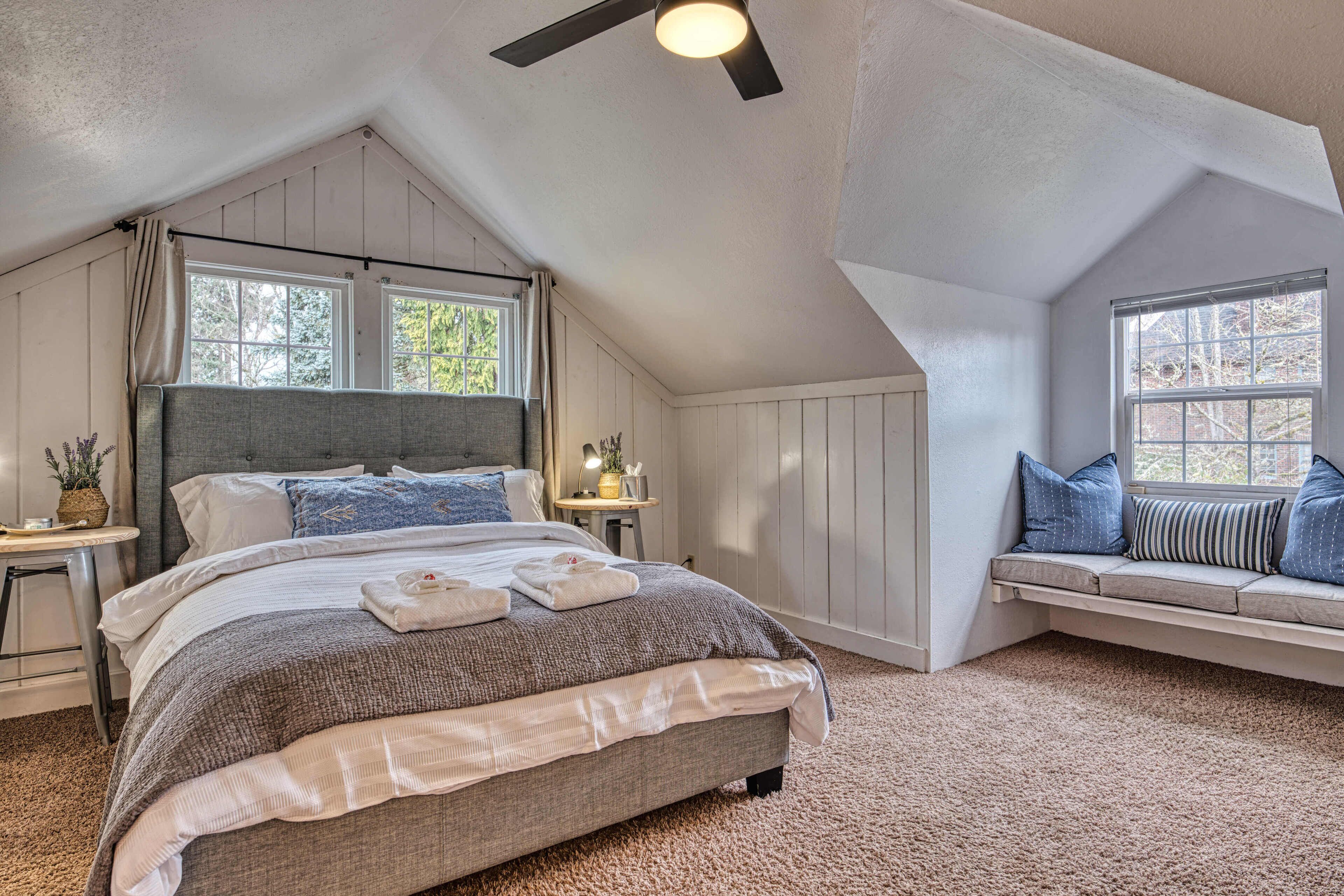 5 bedrooms, iron/ironing board, free WiFi, bed sheets