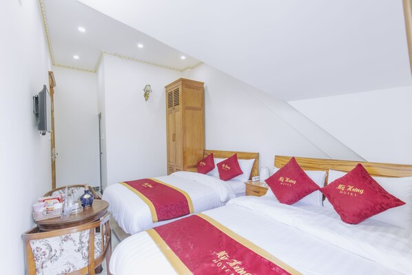 Premium bedding, free minibar, blackout curtains, soundproofing