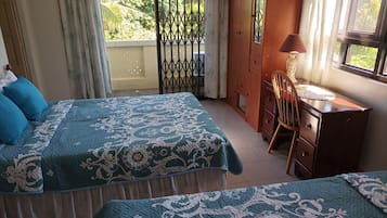 2 habitaciones, escritorio, tabla de planchar con plancha y wifi gratis
