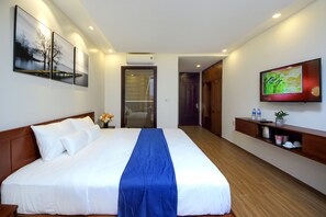 Grand Double Room | Minibar, desk, laptop workspace, blackout drapes - Sol's Villa Hoi An (Da Nang)