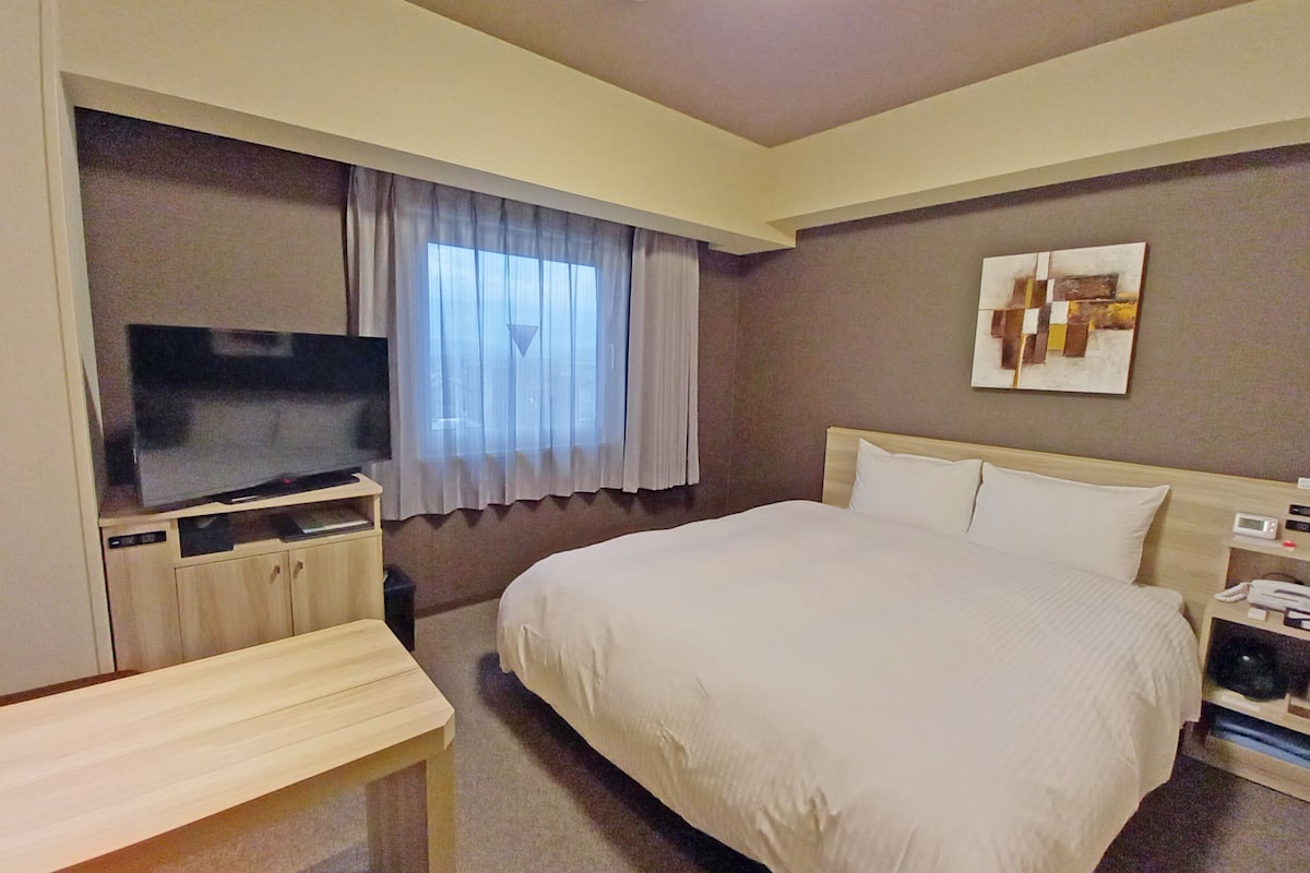 double room, non smoking | free wifi, bed sheets