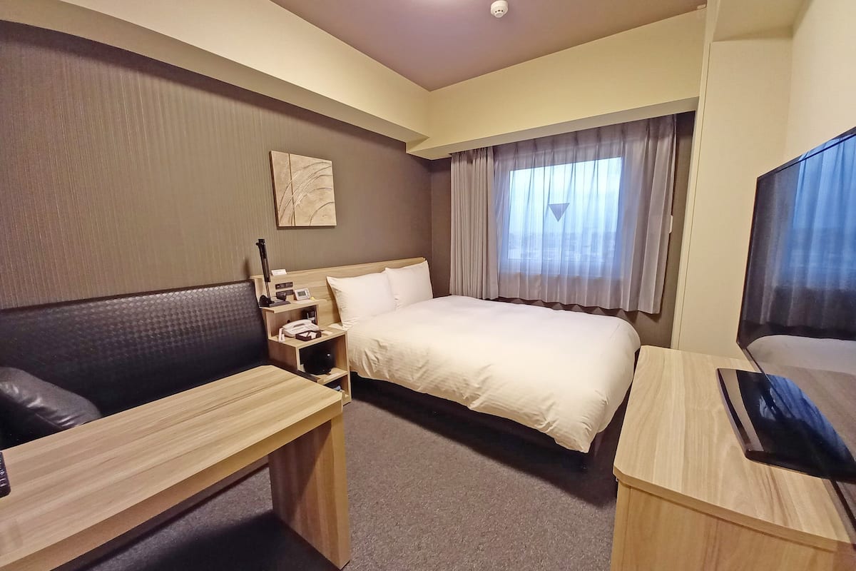 semi-double room, non smoking | free wifi, bed sheets