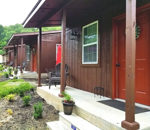 BirdDog Farm Cabin #3   