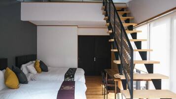 Suíte família, sacada (Asagiri 2F) | Individualmente mobiliados, Wi-Fi de cortesia, roupa de cama