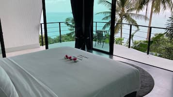 Bộ đồ giường cao cấp, nệm Select Comfort, két bảo mật tại phòng