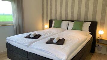 Biệt thự | 4 phòng ngủ, trang bị nội thất với thiết kế riêng biệt, bộ trải giường