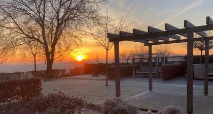 Tranquil Group Retreat in Nature