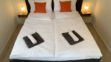 4 bedrooms, individually furnished, bed sheets