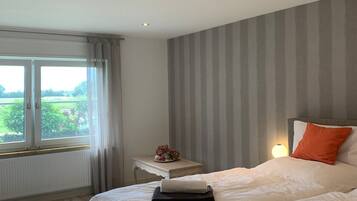 Vila | 4 kamar tidur dan dilengkapi dengan perabotan berbeda-beda