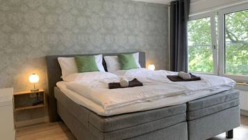 Villa | 4 bedrooms, individually furnished, bed sheets