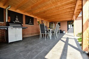 Villa | Balcony