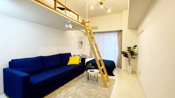 Departamento, balcón (201) | 1 habitación, escritorio y espacio para trabajar con laptop