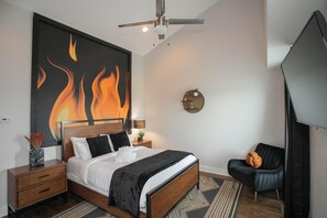 Room - Famous CASH HOUSE ♪ Big Backyard & Patio for Large Groups ♪ 2M to Downtown (Nashville)