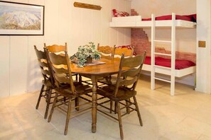 1 bedroom - Summit #17 (Mammoth Lakes)