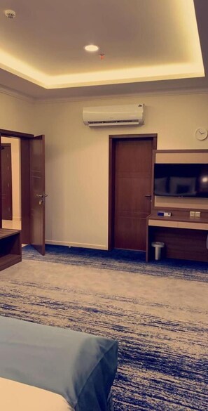 In-room safe, individually decorated, individually furnished