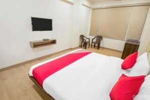 Deluxe Room | Langsir/tirai gelap terus, kalis bunyi, Wi-fi percuma, cadar katil 
