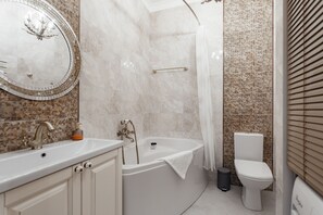 Apartment, 1 Bedroom, Terrace | Bathroom