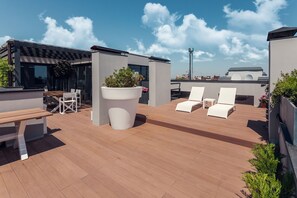 Royal Penthouse | Terrace/patio - Royal Apartments Grecheskaya 25 (Odesa)