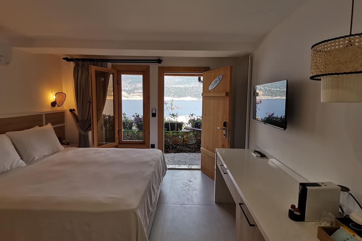 Economy Room, 1 Bedroom, Sea View | 1 bedroom, hypo-allergenic bedding, Select Comfort beds, minibar