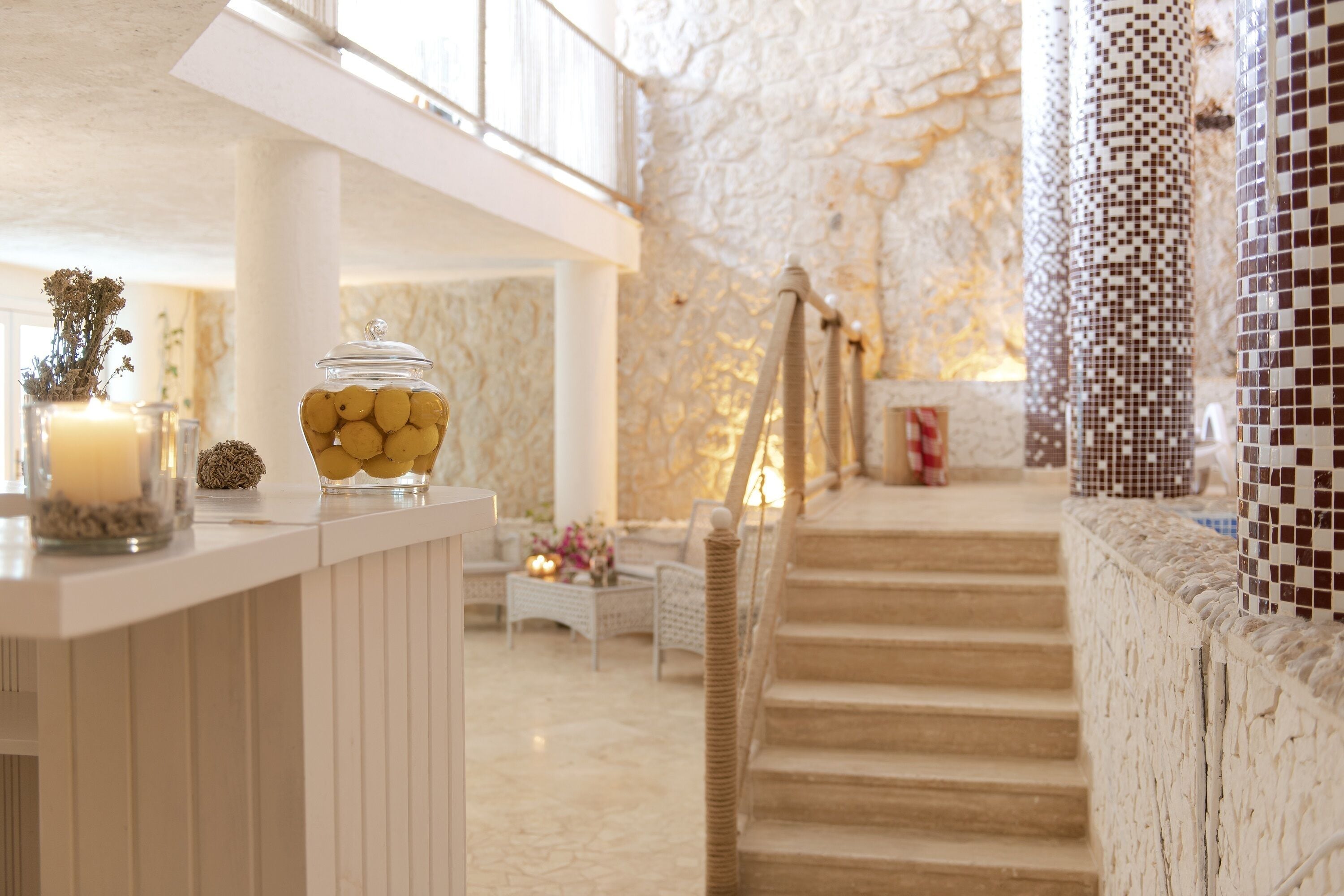 Parihoitohuone(ita), hierontapalveluita