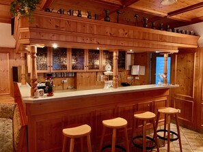 Bar (en la propiedad)